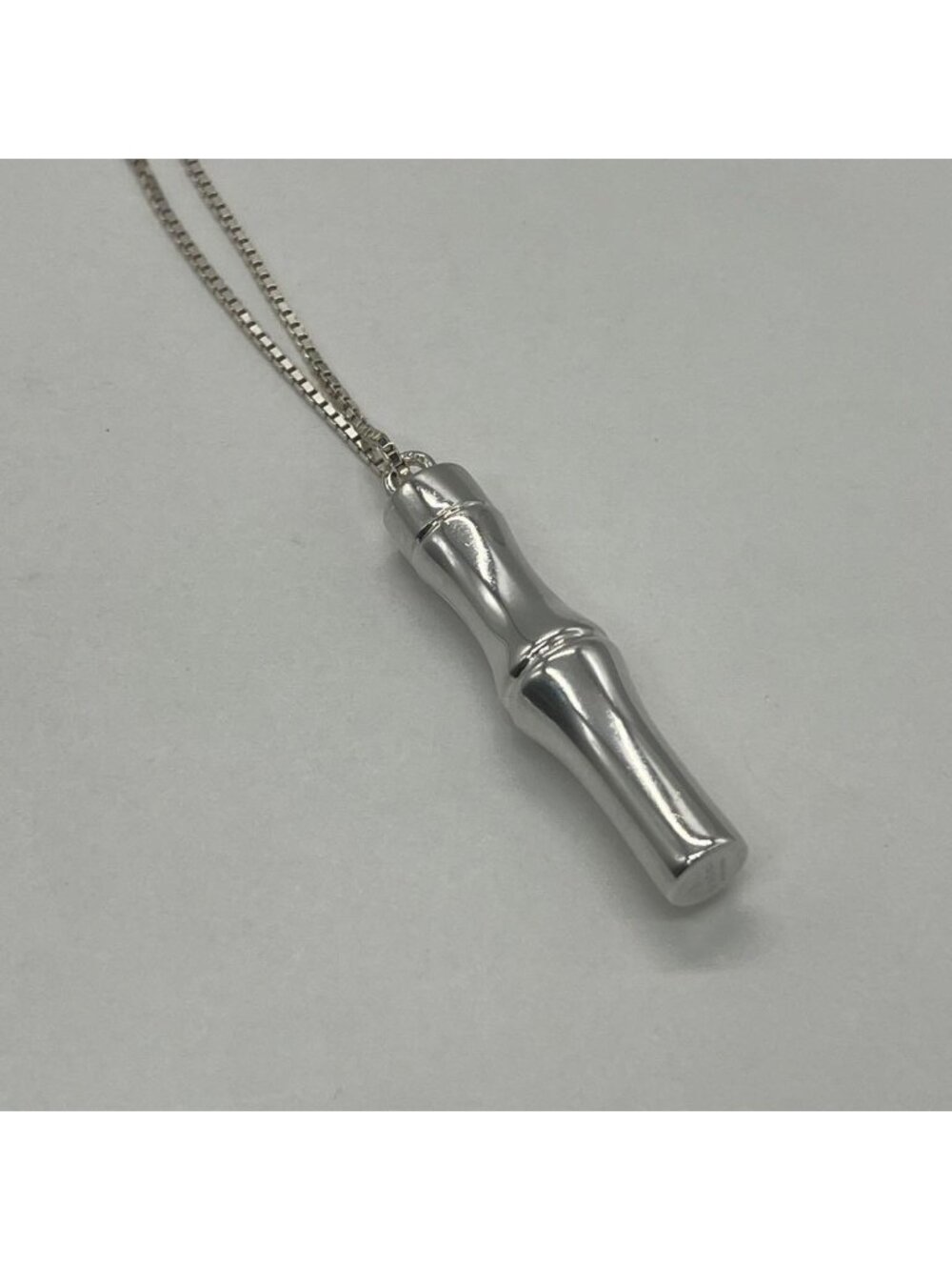 Gucci Bamboo Venetian Chain Long Necklace